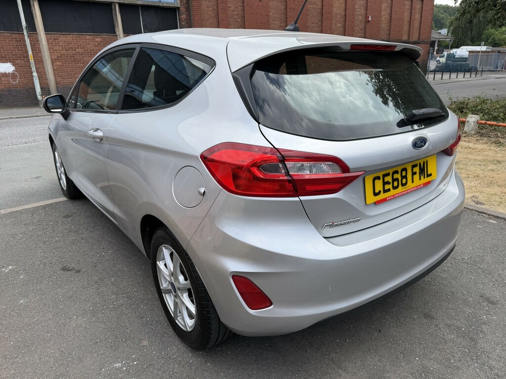 Ford Fiesta Hatchback 1.1 Ti-vct Zetec 201868 CE68SKK Green #4