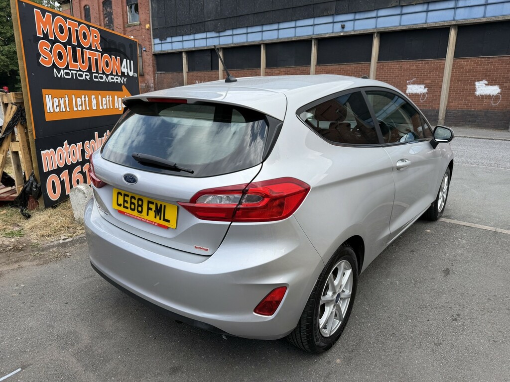 Ford Fiesta Hatchback 1.1 Ti-vct Zetec 201868 CE68SKK Green #2