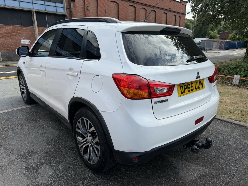 Mitsubishi ASX 2.2 Di-d Zc-h White #4
