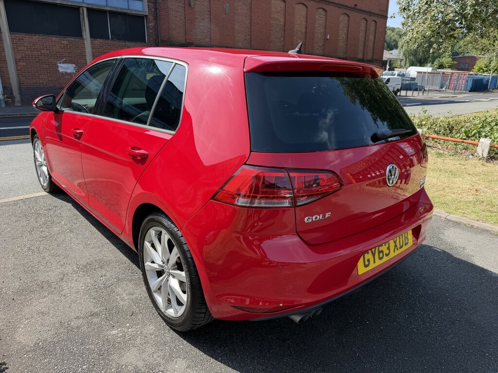 Volkswagen Golf 2.0 Tdi Bluemotion Tech Gt Red #4