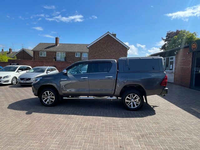 Toyota HILUX Active Dcab Pick Up 2.4 D-4d Silver #19
