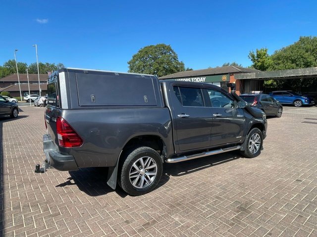 Toyota HILUX Active Dcab Pick Up 2.4 D-4d Silver #18