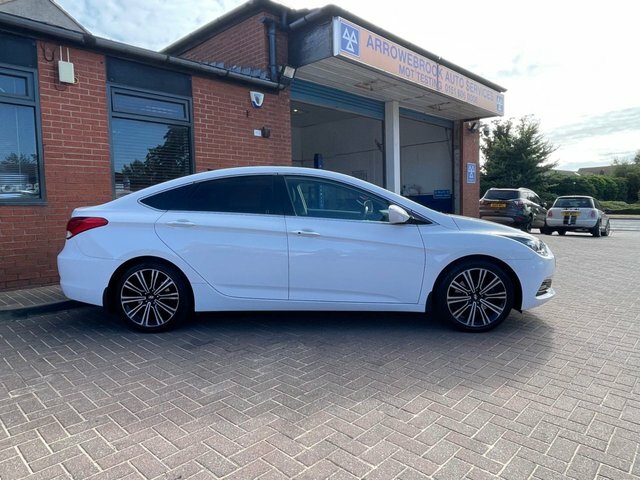 Hyundai I40 2018 1.7 Crdi Blue Drive Premium Saloon White #3