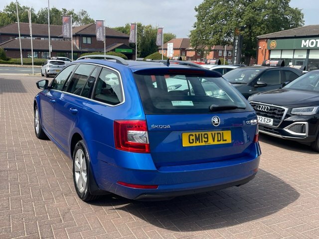 Skoda Octavia 2019 1.0 Tsi Gpf Se Technology Estate D Blue #6