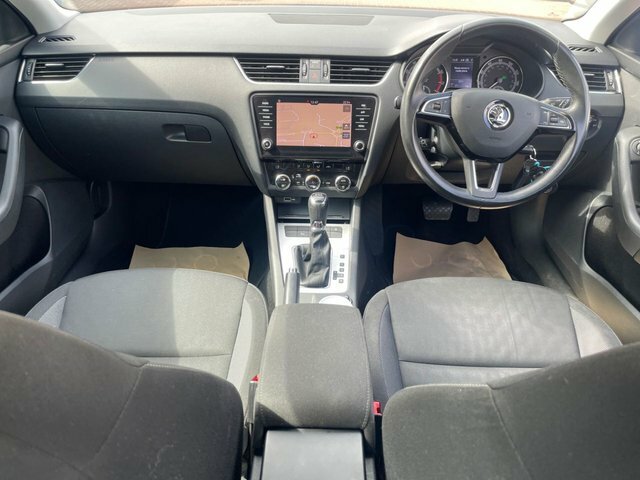 Skoda Octavia 2019 1.0 Tsi Gpf Se Technology Estate D Blue #2