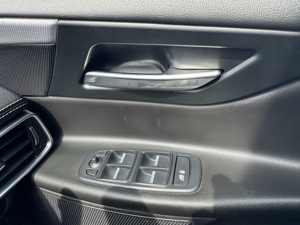 Jaguar XE Jaguar Xe 2.0 Gtdi R-sport Saloon Blue #22