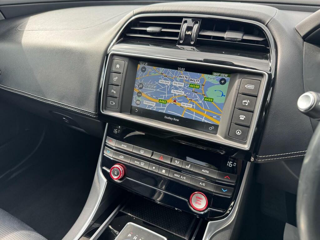 Jaguar XE Jaguar Xe 2.0 Gtdi R-sport Saloon Blue #17