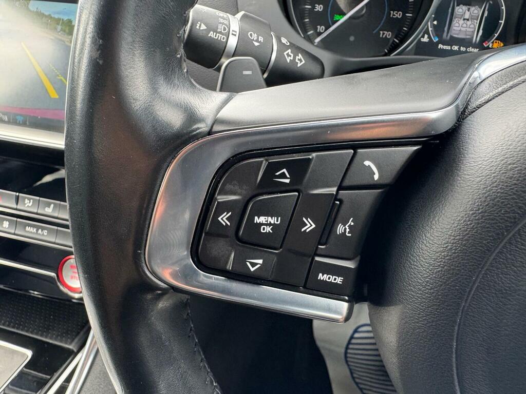 Jaguar XE Jaguar Xe 2.0 Gtdi R-sport Saloon Blue #23