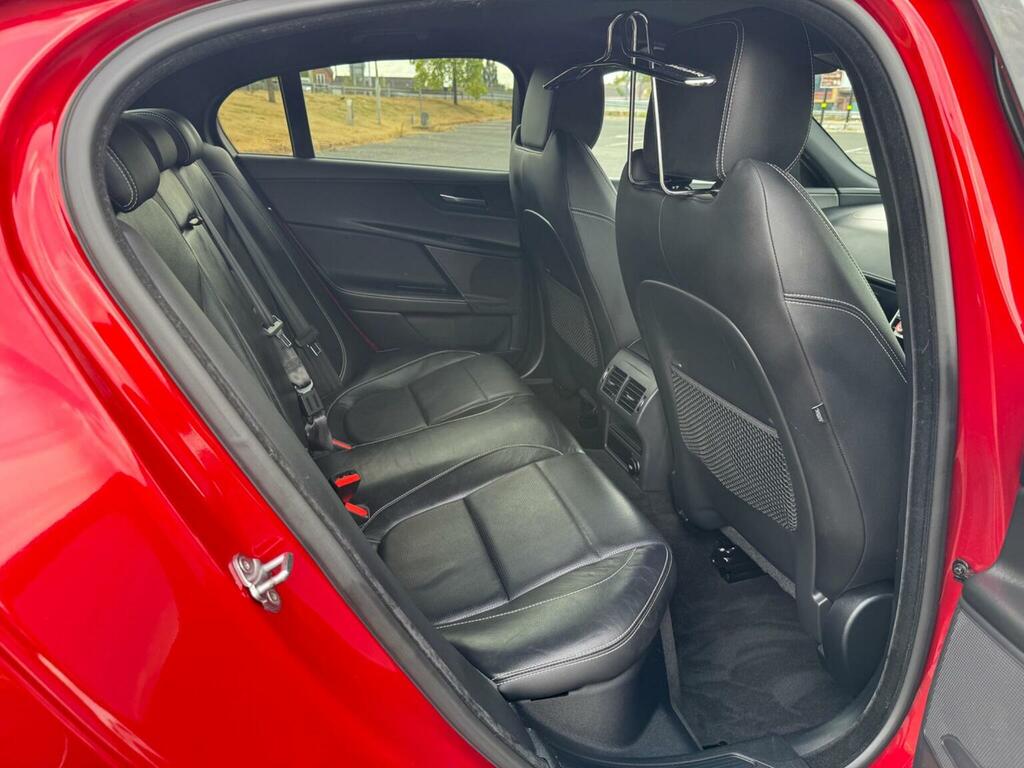 Jaguar XE Jaguar Xe 2.0 Gtdi R-sport Saloon Blue #14