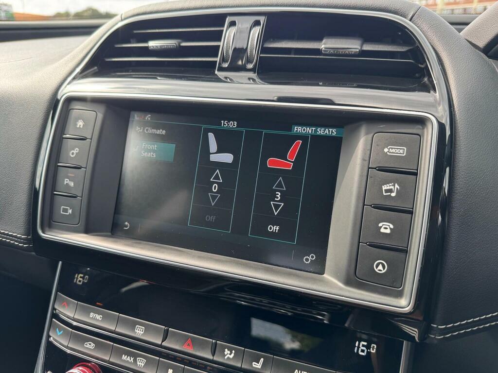 Jaguar XE Jaguar Xe 2.0 Gtdi R-sport Saloon Blue #16