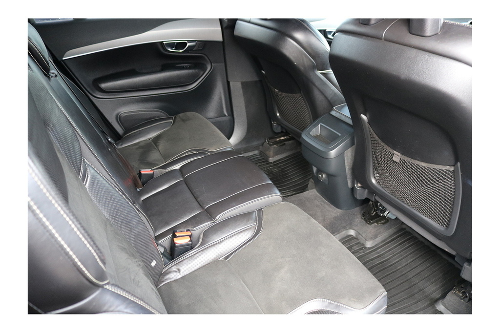Volvo XC90 R-design T8 Awd 390 Hp Grey #32