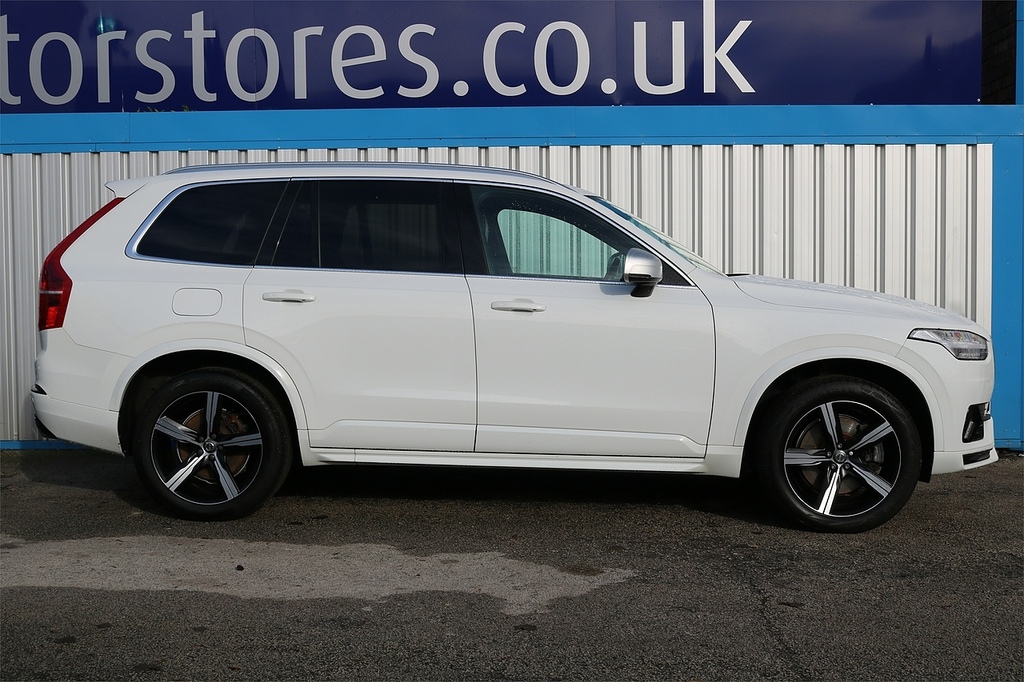 Volvo XC90 H T8 Twin Engine R-design White #2
