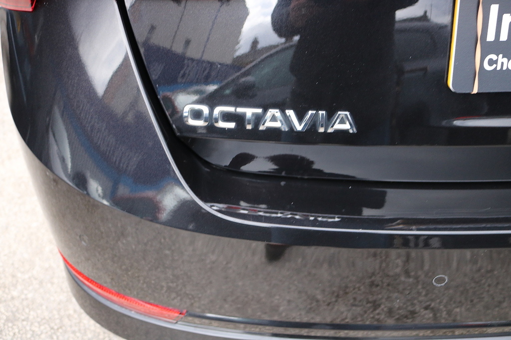 Skoda Octavia Estate 2.0Tdi 150Ps Sel First Ed Scr Dsg Blue #43