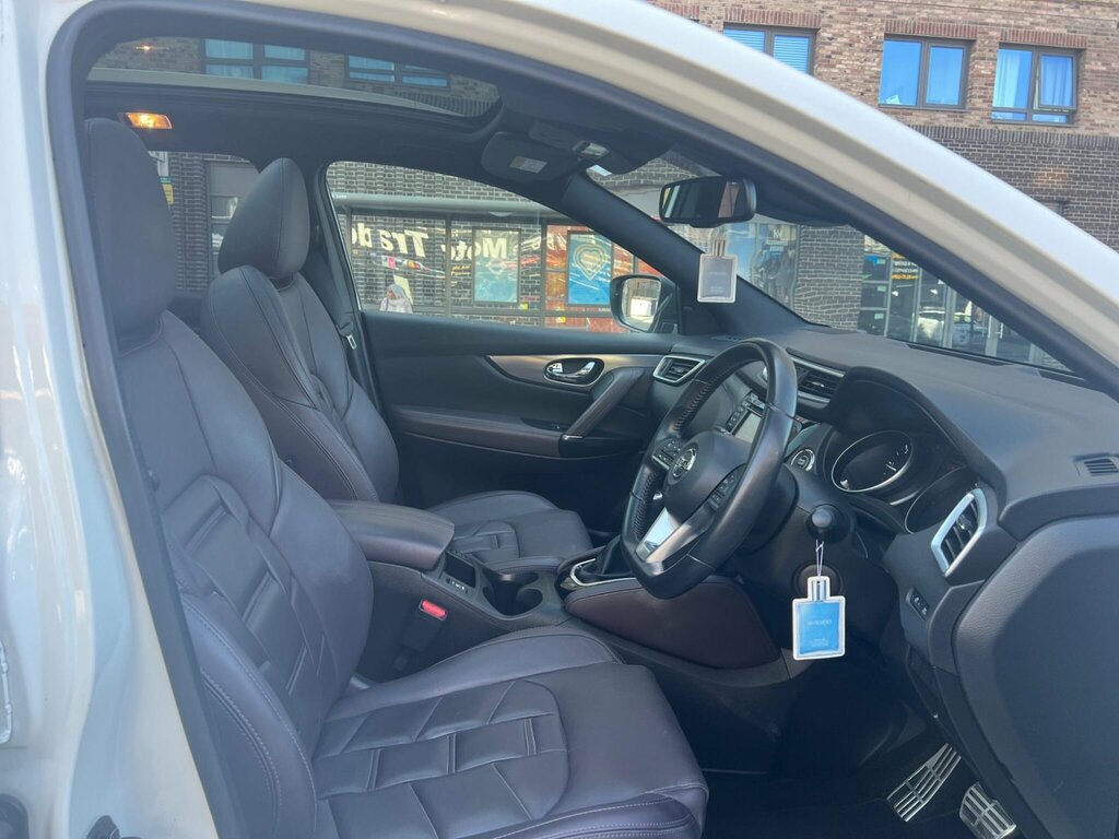 Nissan Qashqai  Black #8