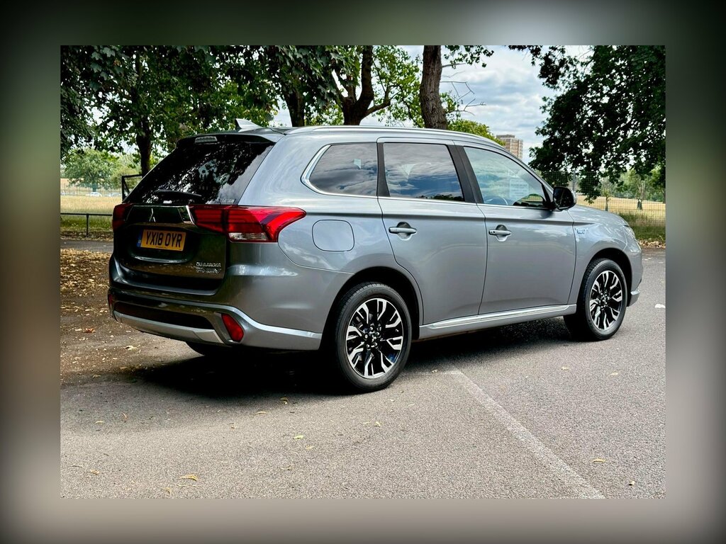 Mitsubishi Outlander 2.4H Twinmotor 13.8Kwh 4H Cvt 4Wd Euro 6 Ss  #10