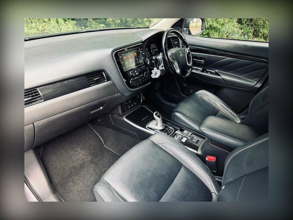 Mitsubishi Outlander 2.4H Twinmotor 13.8Kwh 4H Cvt 4Wd Euro 6 Ss  #13