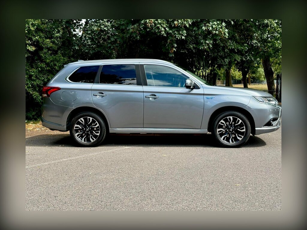 Mitsubishi Outlander 2.4H Twinmotor 13.8Kwh 4H Cvt 4Wd Euro 6 Ss  #9