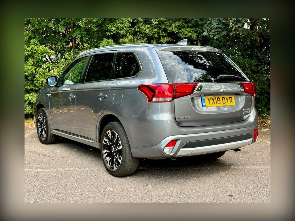 Mitsubishi Outlander 2.0H 12Kwh 4H Cvt 4Wd Euro 6 Ss Grey #4