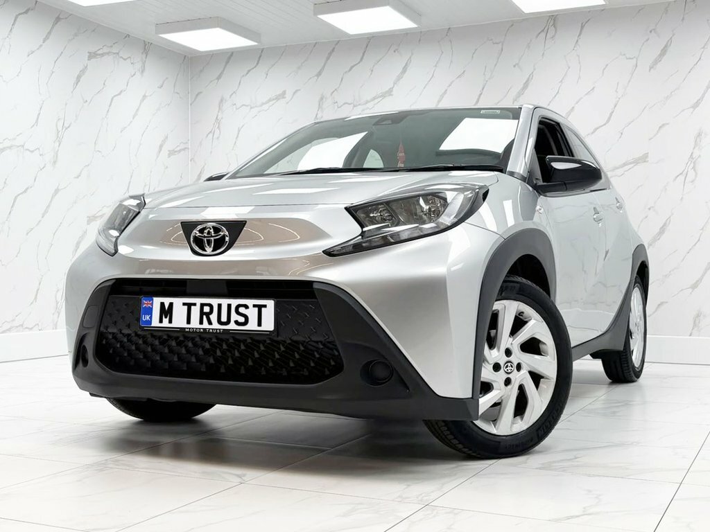 Toyota Aygo X 1L Pure ET23VCW Silver #5