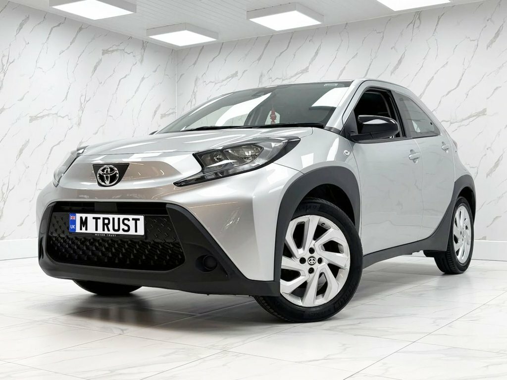 Toyota Aygo X 1L Pure ET23VCW Silver #3