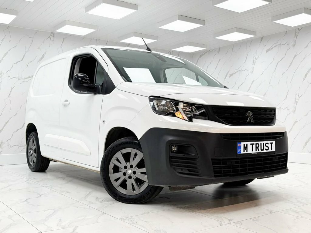 Peugeot Partner 1.5L Asphalt Premium LM22ZSG White