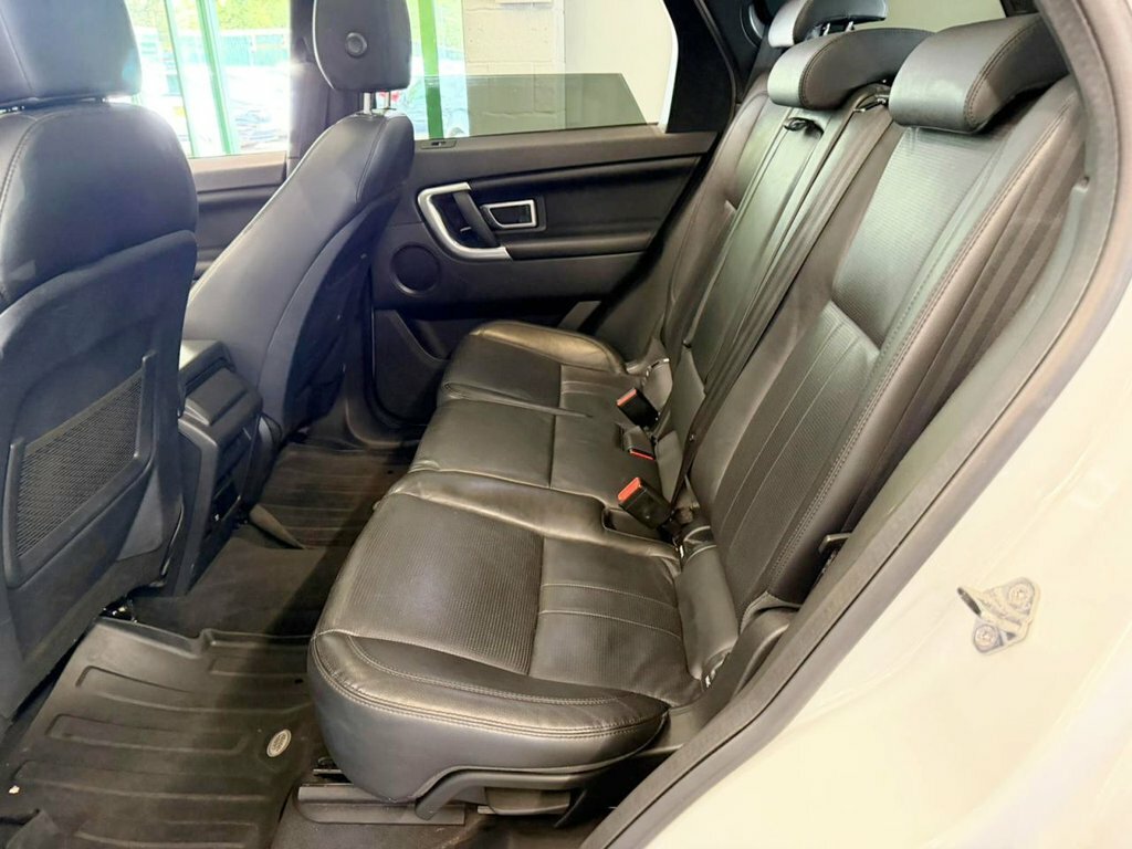 Land Rover Discovery Sport D180 R-dynamic Se Grey #24