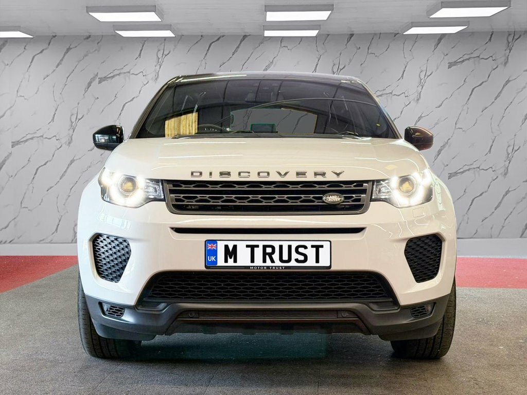 Land Rover Discovery Sport 2L Landmark White #2