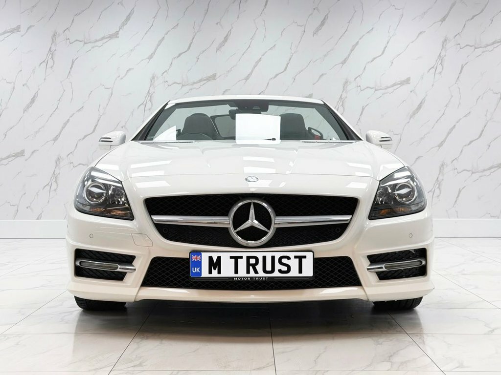 Mercedes-Benz SLK Slk200 Blueefficiency Amg Sport White #5