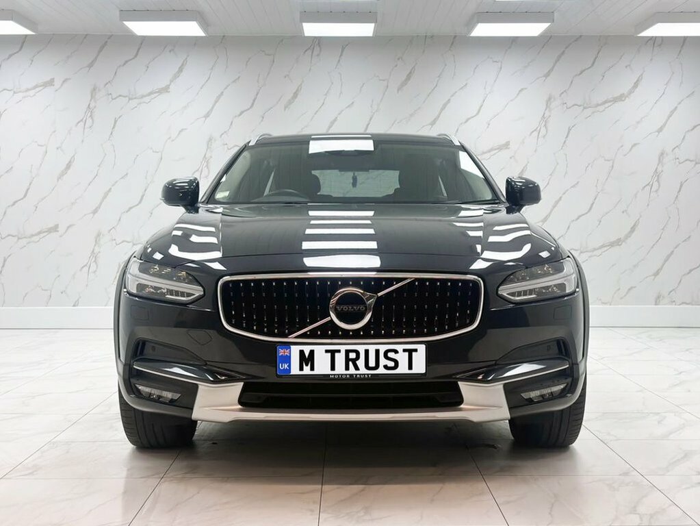 Volvo V90 Cross Country Estate Grey #2