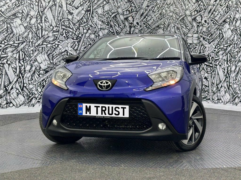 Toyota Aygo X 1L Edge Blue #4