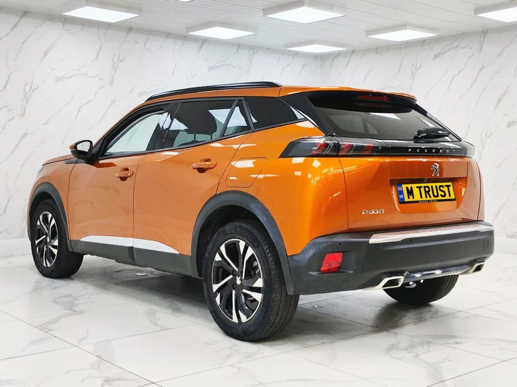 Peugeot 2008 1L Allure Orange #5