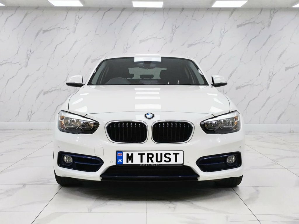BMW 1 Series 1.5L Sport White #3