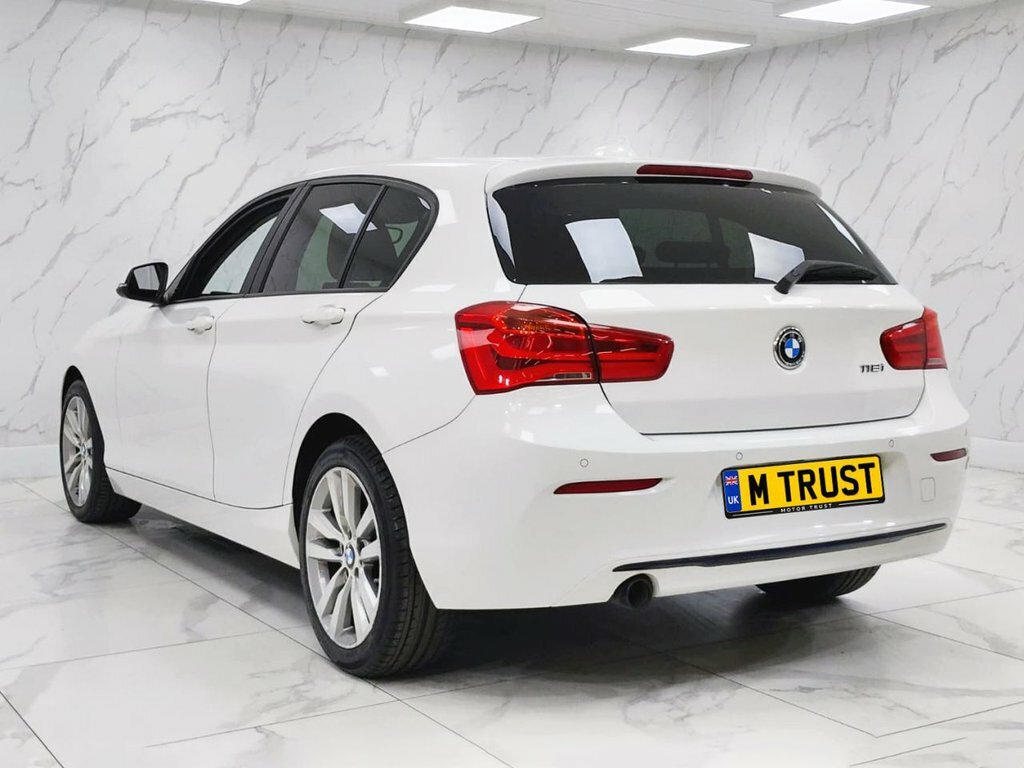 BMW 1 Series 1.5L Sport White #6