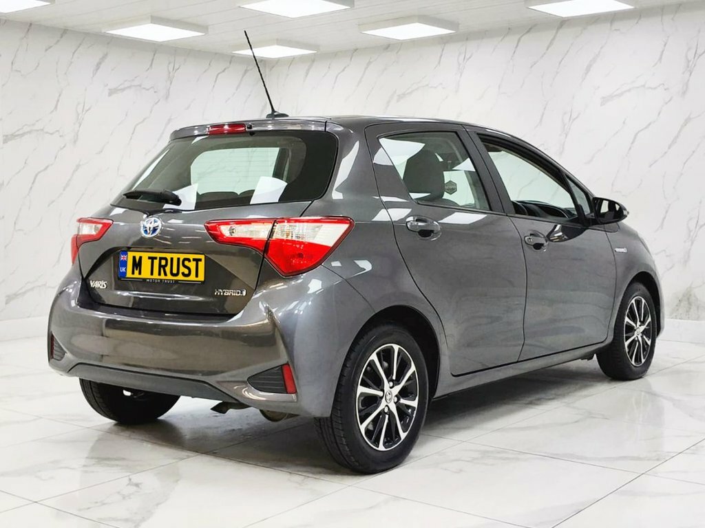 Toyota Yaris 1L Icon Tech Grey #6
