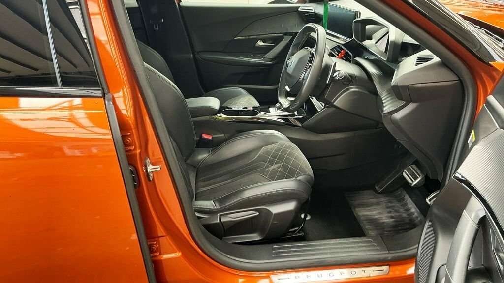 Peugeot 2008 1.2 Puretech Allure Eat Euro 6 Ss Orange #7