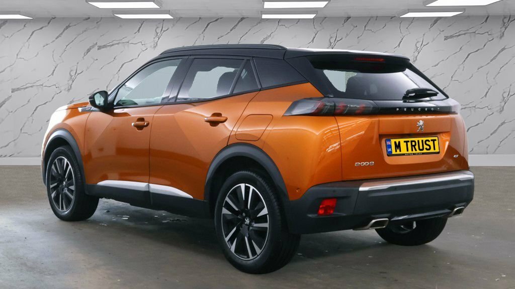 Peugeot 2008 1L Gt Premium Orange #2