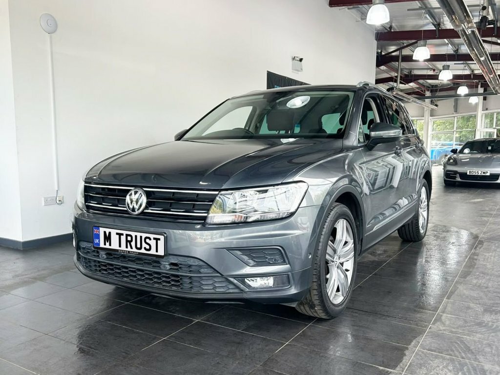 Volkswagen Tiguan 1.5L Match LT19NKL Grey #4
