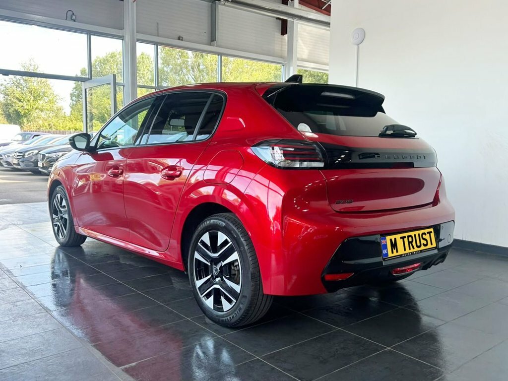 Peugeot 208 1.2L Allure VK24NMX Red #5