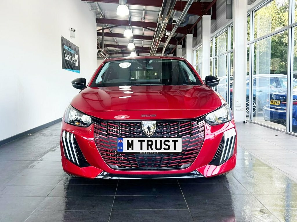 Peugeot 208 1.2L Allure VK24NMX Red #2