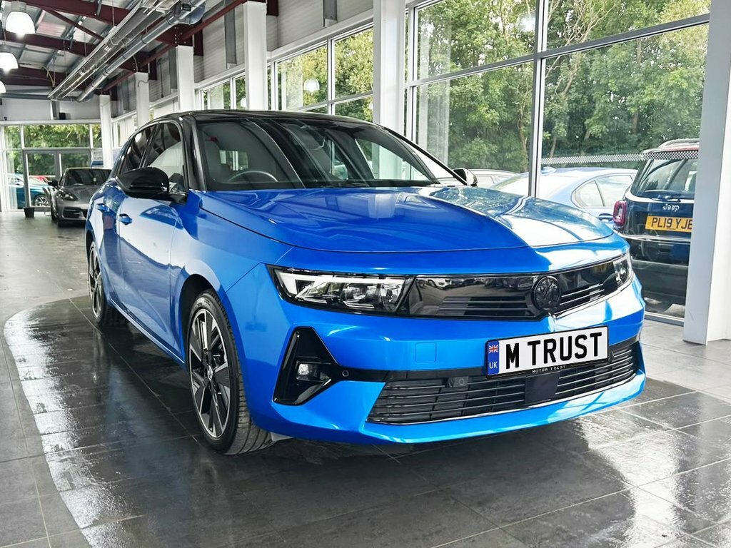 Vauxhall Astra Hatchback Blue