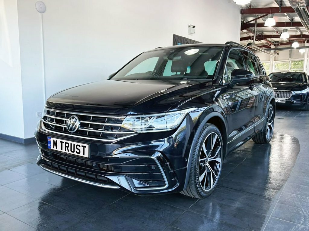 Volkswagen Tiguan 1.5L R-line MC21VTA Black #3