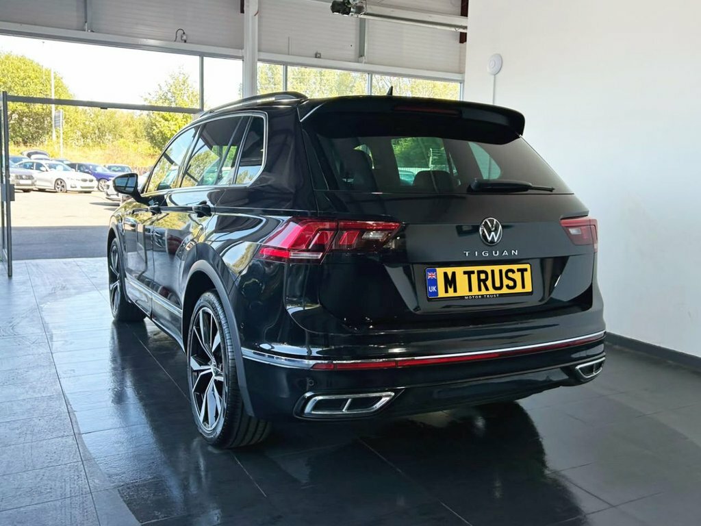 Volkswagen Tiguan 1.5L R-line MC21VTA Black #6