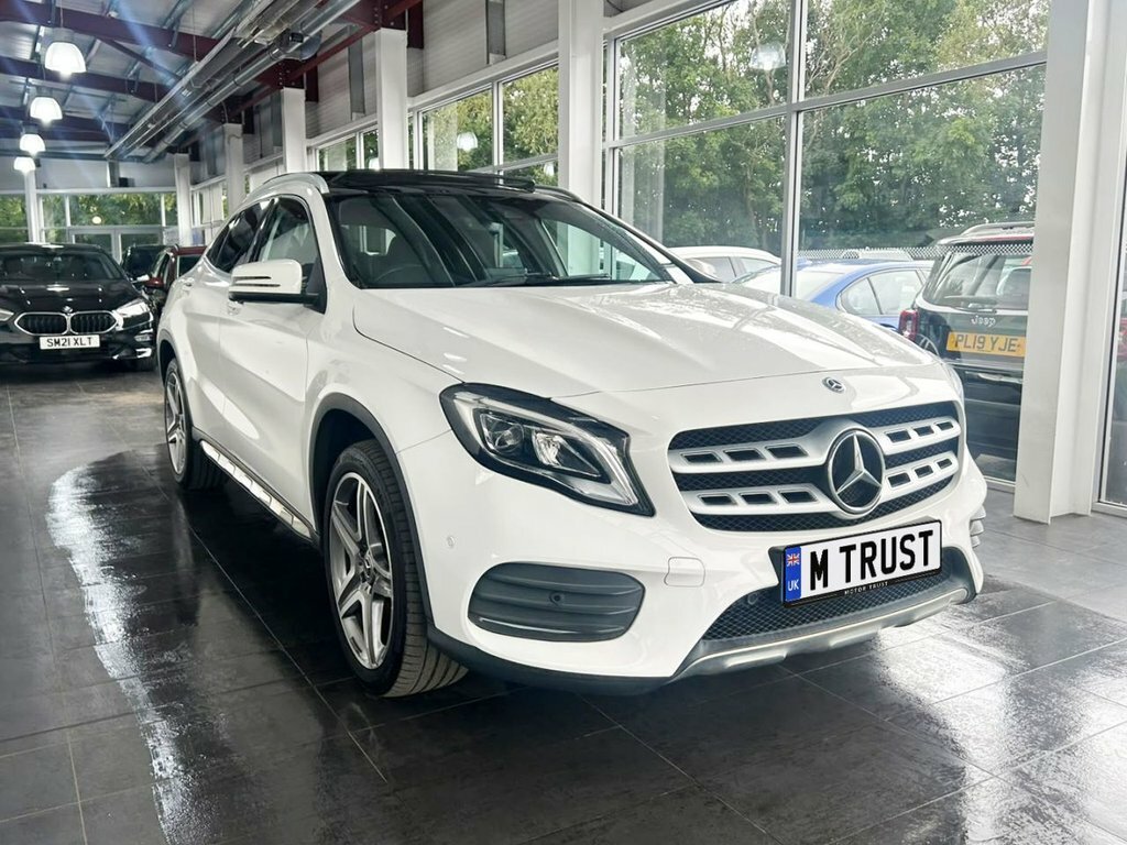 Mercedes-Benz GLA Class 1.6L Amg Line SP19FWZ White #2