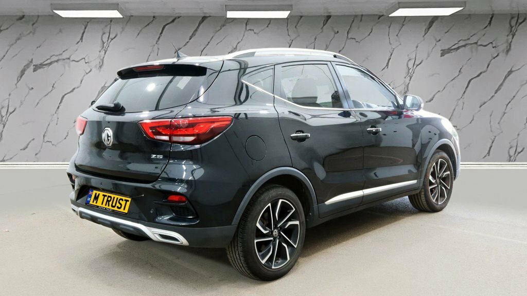 MG ZS 1L Exclusive Black #3
