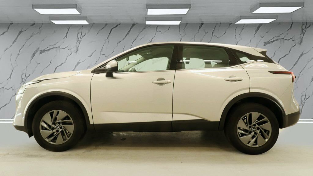 Nissan Qashqai 1.3L Acenta Premium Silver #6