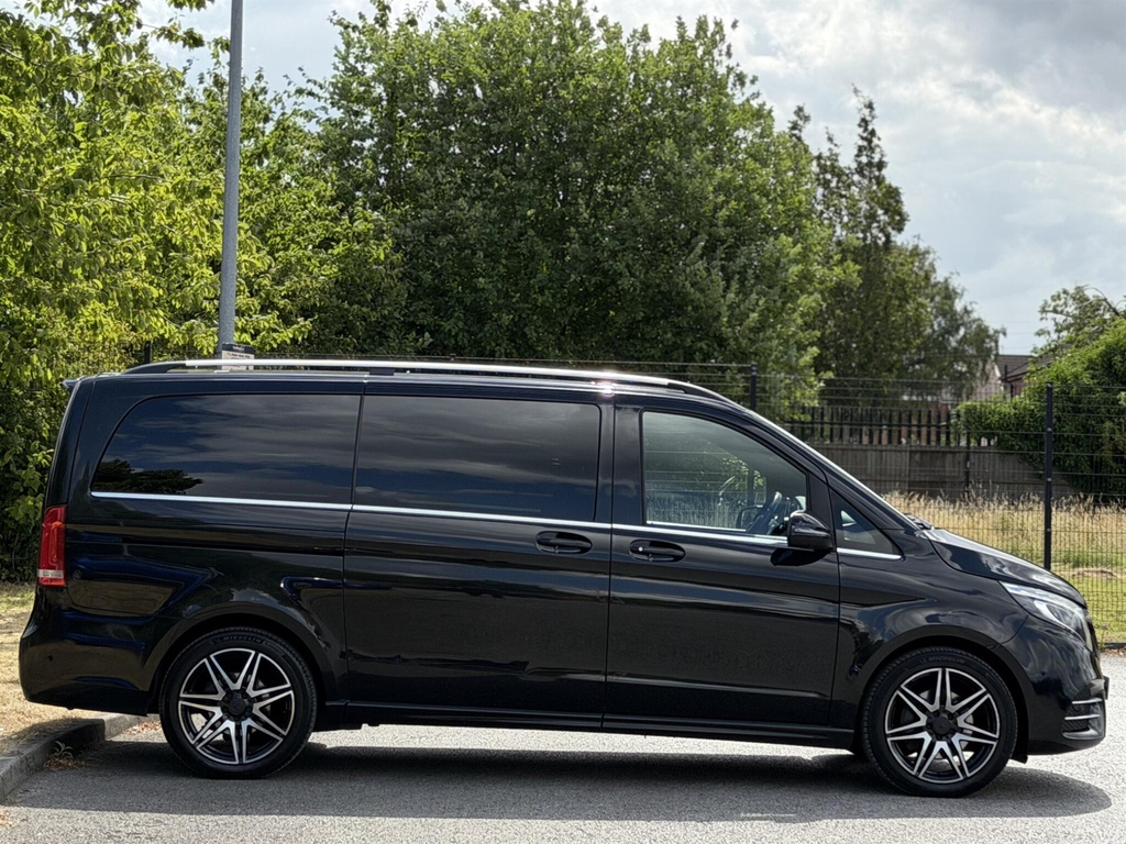 Mercedes-Benz V Class V 220 D Sport Black #14