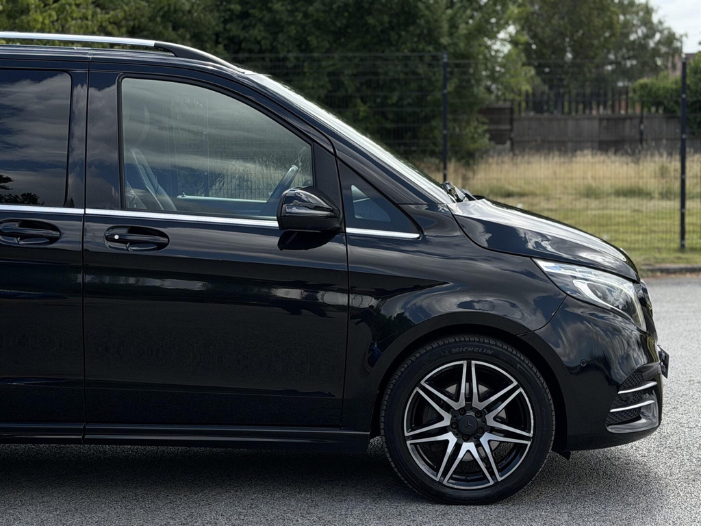 Mercedes-Benz V Class V 220 D Sport Black #15