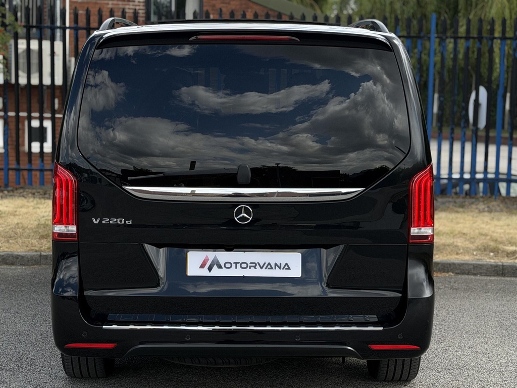 Mercedes-Benz V Class V 220 D Sport Black #13