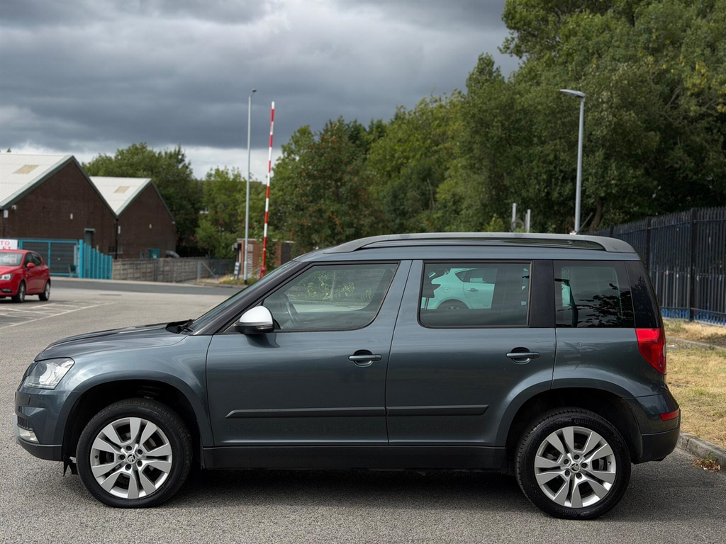 Skoda Yeti 2.0L Black Edition Tdi Cr Dsg 138 Bhp Black #16