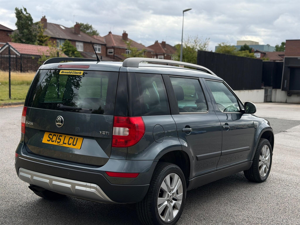 Skoda Yeti 2.0L Black Edition Tdi Cr Dsg 138 Bhp Black #22